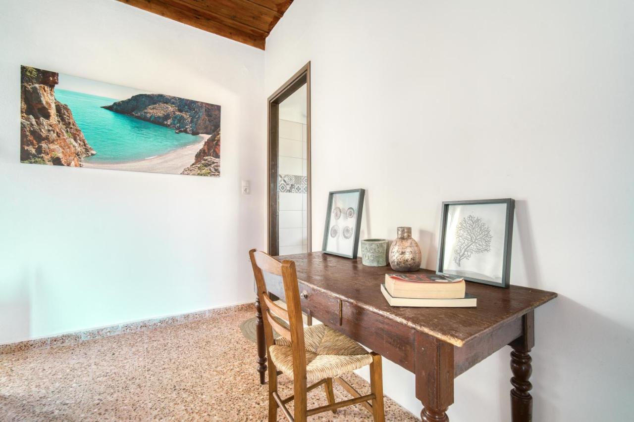 Serenity View - Traditional Village Apartment Kouses 外观 照片