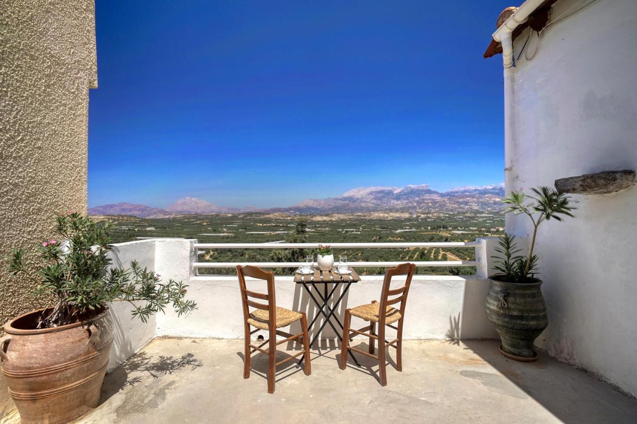 Serenity View - Traditional Village Apartment Kouses 外观 照片