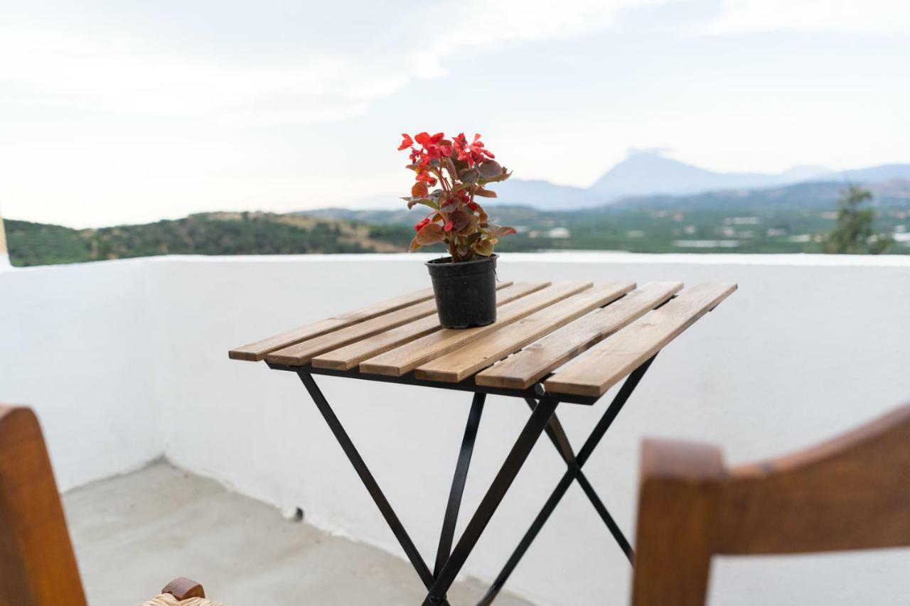 Serenity View - Traditional Village Apartment Kouses 外观 照片